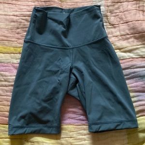 Everlane Perform Biker Shorts - XXS